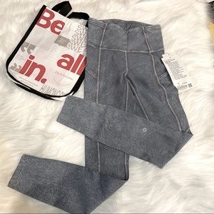 Fast And Free HR Tight 25" Ice Dye IWAG Sz 2 *NWT